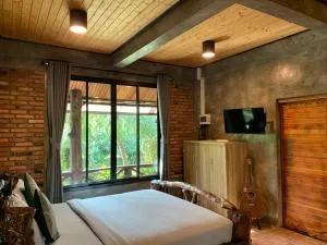 Cabin in the woods , Krabi town - Ban Khlong Chi Lat