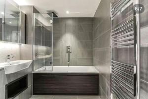 Lux 2 BDR Apartment in Eastend near Aldgate East Station