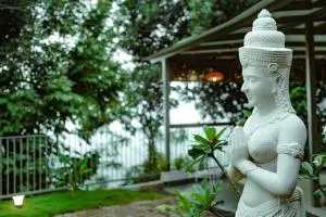 Nila Paithal - Kakkabe