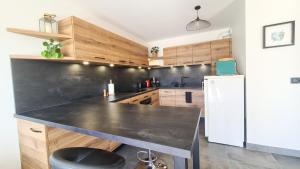 Appartements Le Berceau des Aiguilles - Vue montagne, terrasse - AravisTour : photos des chambres