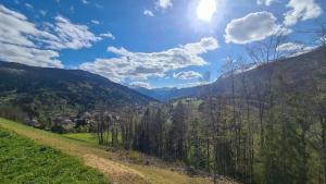 Appartements Le Berceau des Aiguilles - Vue montagne, terrasse - AravisTour : photos des chambres