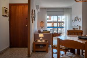 AT122 Con piscina y airco, 150m de la playa