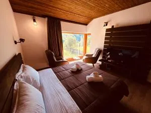 Bujtina Terthorja - Gjelaj