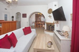 Elenis House by Corfuescapes