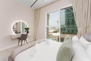 Beachfront Luxury Living at La Vie Residence JBR