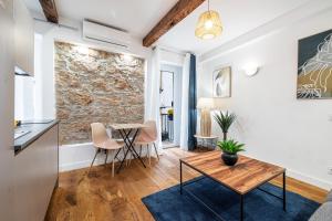 Pretty & Quiet Studio in Port Area