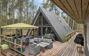 3 Bedroom Amazing Home In Hadsund - Odde