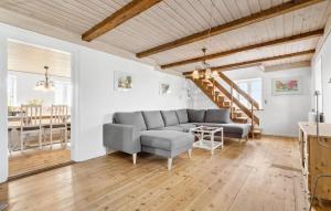 Nice Home In Grenaa With Wifi