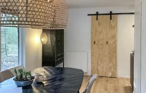 Awesome Home In Rheezerveen With Sauna