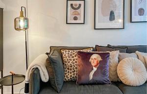 Stunning Home In Rheezerveen With Wifi