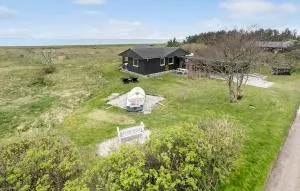 2 Bedroom Beautiful Home In Hurup Thy - Helligsø