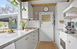 2 Bedroom Beautiful Home In Hurup Thy