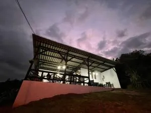 Hostal Restaurante Checha - Pavas