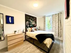 Serenity And Comfort In Subiaco 1 Bedroom Unit - 珀斯