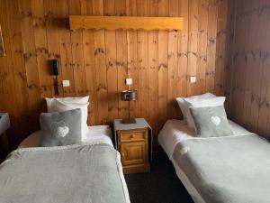 Hotels Les Catrems & Le Montagnou : photos des chambres