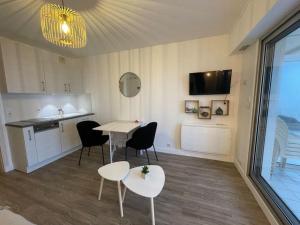 Appartements Cadre Parfait en Face du Port, confortable : photos des chambres