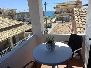 Christodoulos Apartment - Argyrádes