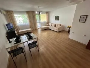 Апартамент Маги - Enina