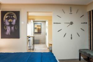 kondoulis APARTMENT 2