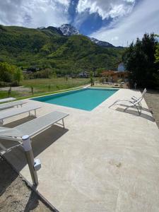 Villa Carlotta Verde with swimming pool