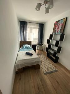 Przestronny nowoczesny apartament w centrum Wrocławia z widokiem na rzekę