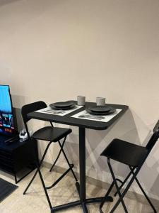 1BR Branz BSD: PS5, King Size Bed, and 4K OLED TV