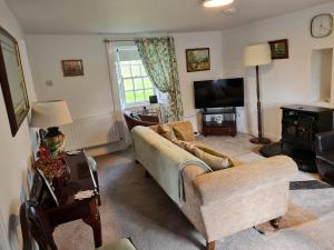 Large Thatched Farmhouse