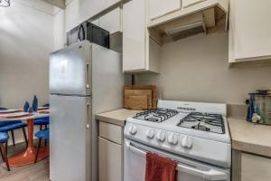 Austin Central Modern Comfort Pet-Friendly