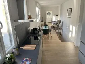 Superbe Maison Loft 80 m2 au calme avec jardin et parking privés proche Paris Disney la vallée village - Fontenay-sous-Bois