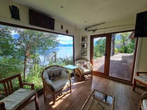 Casa a orilla del lago