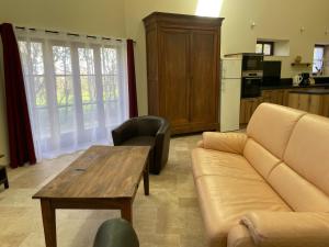 Gîte La Maison des Poètes de 1 à 6 personnes à Treigny Perreuse