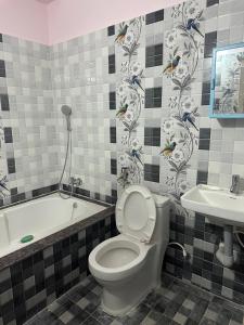 PARVATHY MURUGAN COTTAGE-2ND FLOOR for Pilgrims, family and Bachelors only