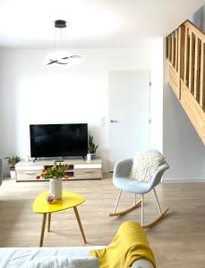 Triplex neuf avec toit-terrasse au pied du Métro - 10min PARIS EXPO - 4 rooms 6 beds