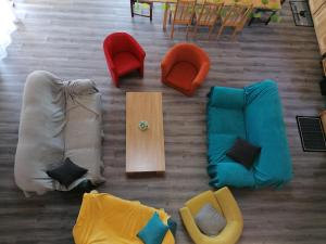Maisons de vacances Gite Le marronnier - Parthenay - 10 personnes - Gite a la campagne a 3 kms du centre-ville : photos des chambres
