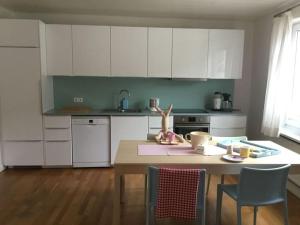 Holiday apartment Sparrows Nest