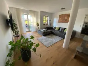 Wohnen in Weinbergsnähe - Waldbüttelbrunn