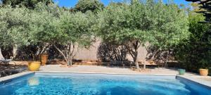 Villa en Provence piscine au calme entre Arles Nîmes Avignon