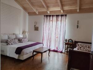 Triple Room room in Taverna Centomani