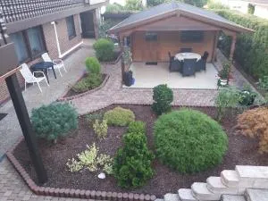 Ferienwohnung mit überdachten Sitzplatz im Garten - 巴特索登-萨尔明斯特