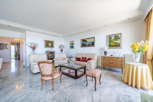 Appartements Spacieux appartement vue mer et montagne : photos des chambres