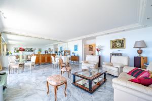 Appartements Spacieux appartement vue mer et montagne : photos des chambres