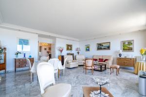 Appartements Spacieux appartement vue mer et montagne : photos des chambres