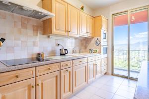 Appartements Spacieux appartement vue mer et montagne : photos des chambres