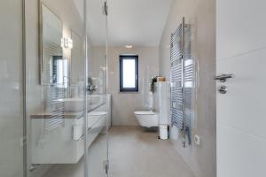 Tesa Luxury Apartment