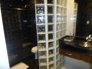 Dinys Motel (Adults Only)