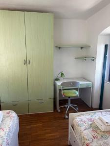 Apartments with a parking space Murvica, Brac - 22780