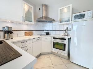 Appartement à 300m de la plage avec balcon et parking à Granville - FR-1-361-17