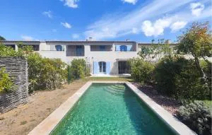 Awesome Home In Saint-Laurent-De-La-Ca - 圣皮尔蒂斯查