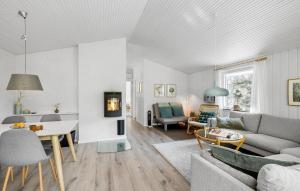Amazing Home In Nexø With Wifi