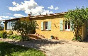 Nice Home In La Bastide-Des-Jourdans - Beaumont-de-Pertuis